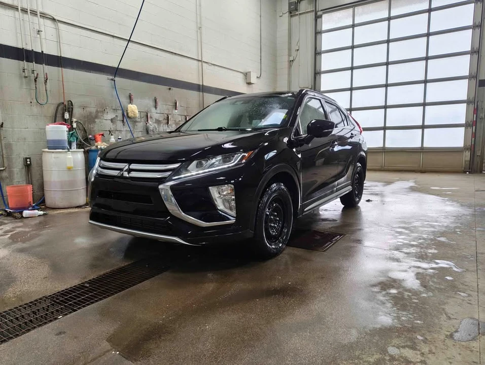 2020 Mitsubishi Eclipse Cross - Image 2 of 6