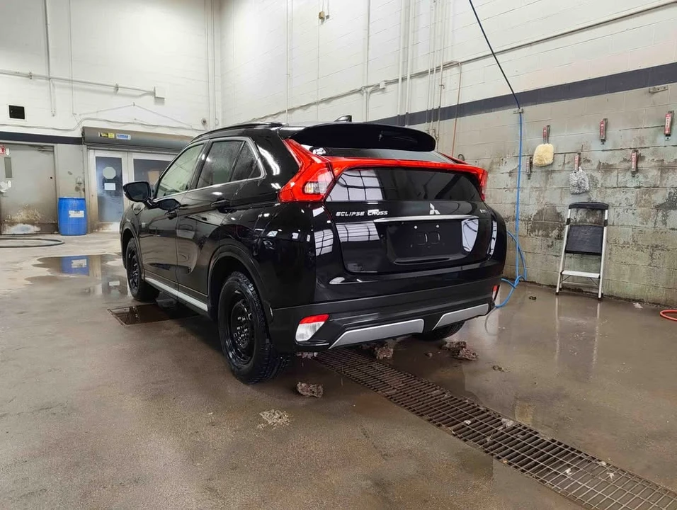 2020 Mitsubishi Eclipse Cross - Image 3 of 6