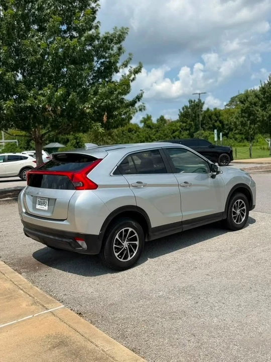 2020 Mitsubishi Eclipse Cross - Image 4 of 12