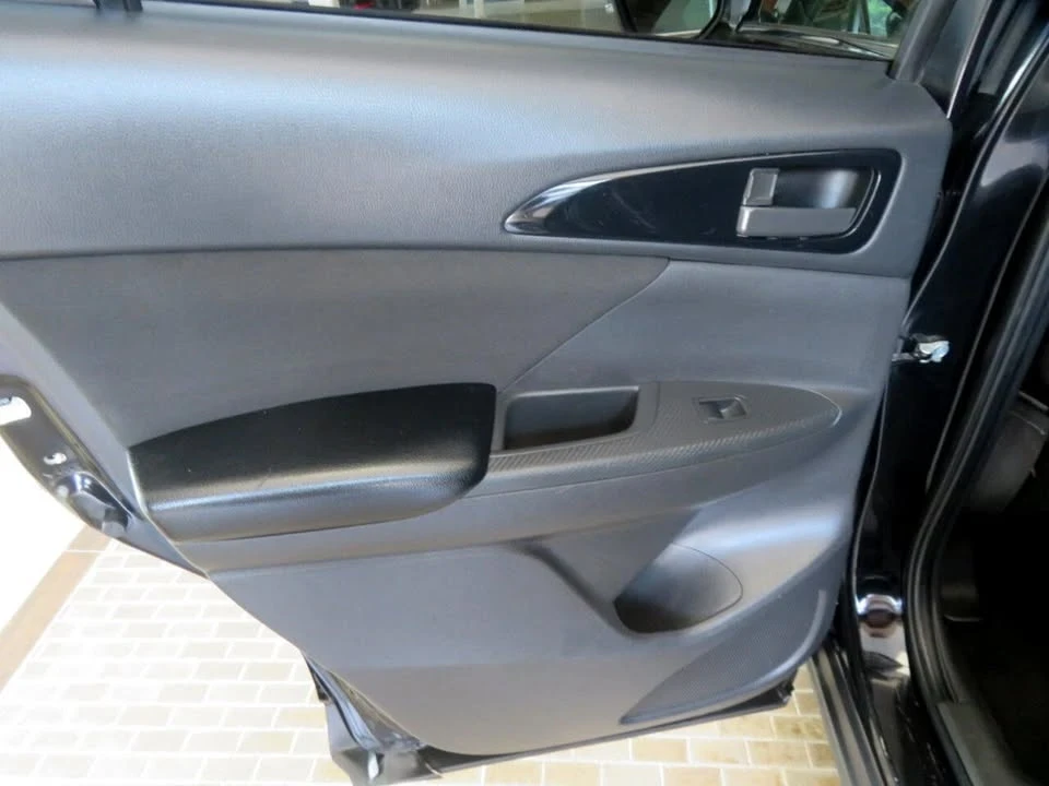 2020 Mitsubishi Eclipse Cross - Image 18 of 20