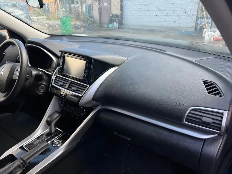 2020 Mitsubishi Eclipse Cross - Image 16 of 20