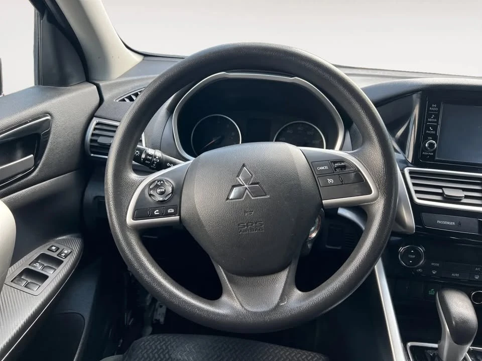 2020 Mitsubishi Eclipse Cross - Image 12 of 20