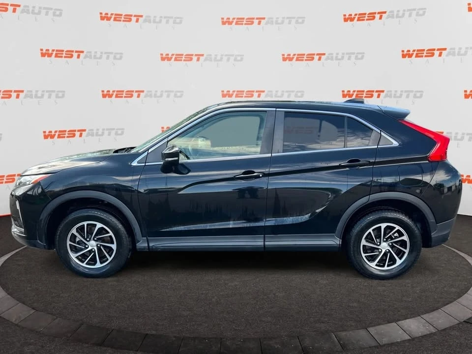 2020 Mitsubishi Eclipse Cross - Image 2 of 20