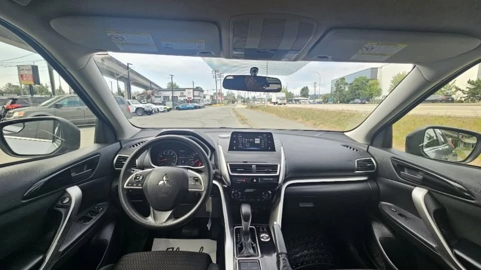 2020 Mitsubishi Eclipse Cross - Image 11 of 15