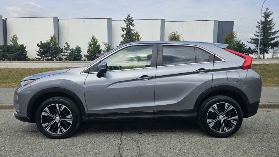 2020 Mitsubishi Eclipse Cross - Image 8 of 15