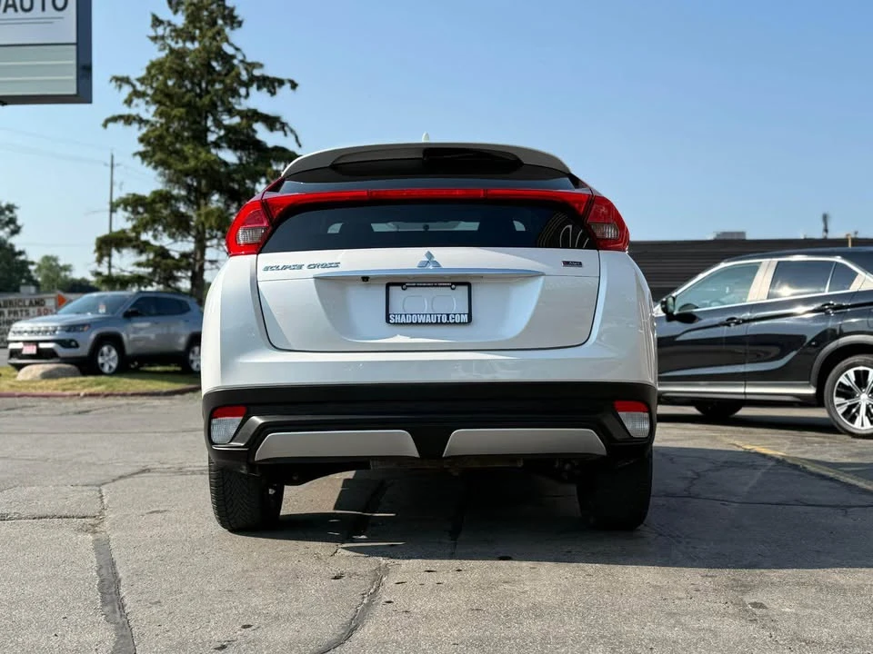 2020 Mitsubishi Eclipse Cross - Image 5 of 15