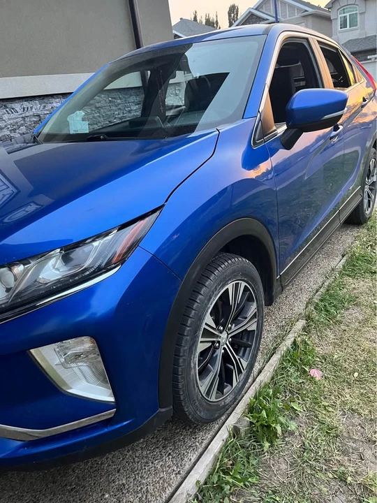 2020 Mitsubishi Eclipse Cross - Image 2 of 13