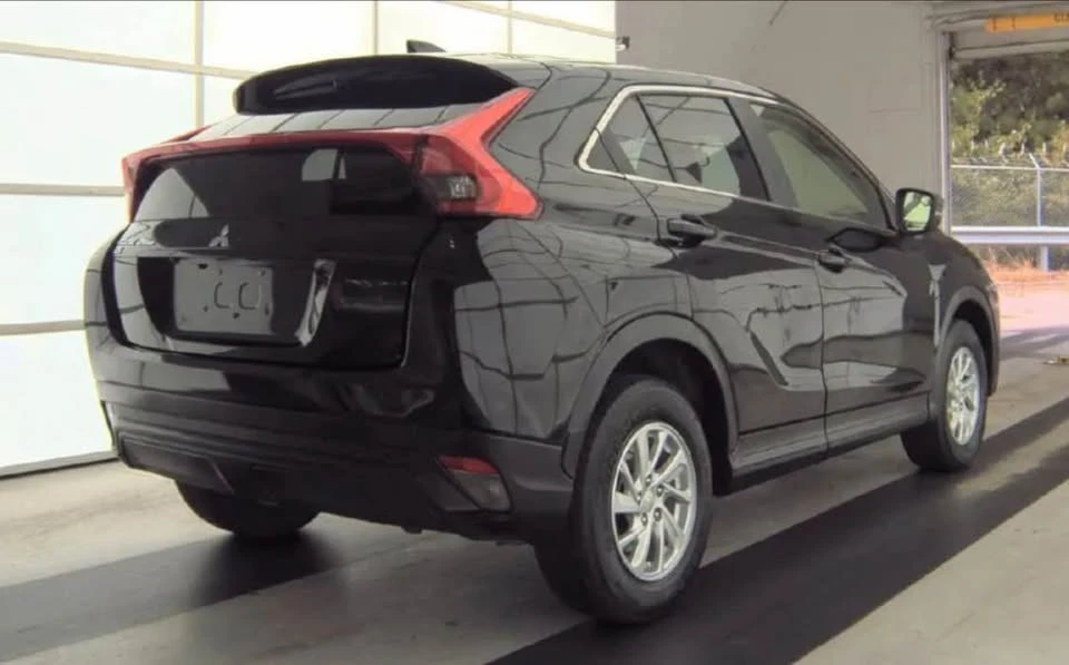 2020 Mitsubishi Eclipse Cross - Image 4 of 7