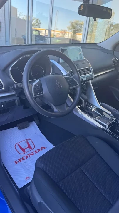 2020 Mitsubishi Eclipse Cross - Image 10 of 16