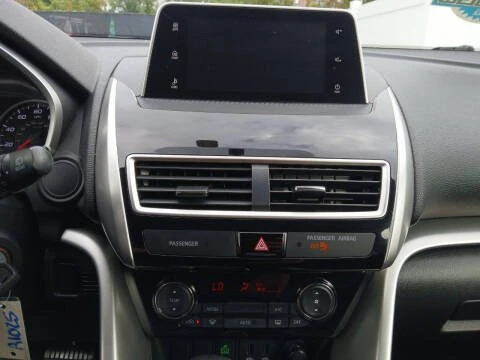 2020 Mitsubishi Eclipse Cross - Image 8 of 14