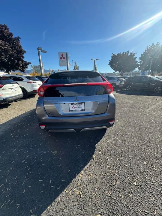 2020 Mitsubishi Eclipse Cross - Image 2 of 19