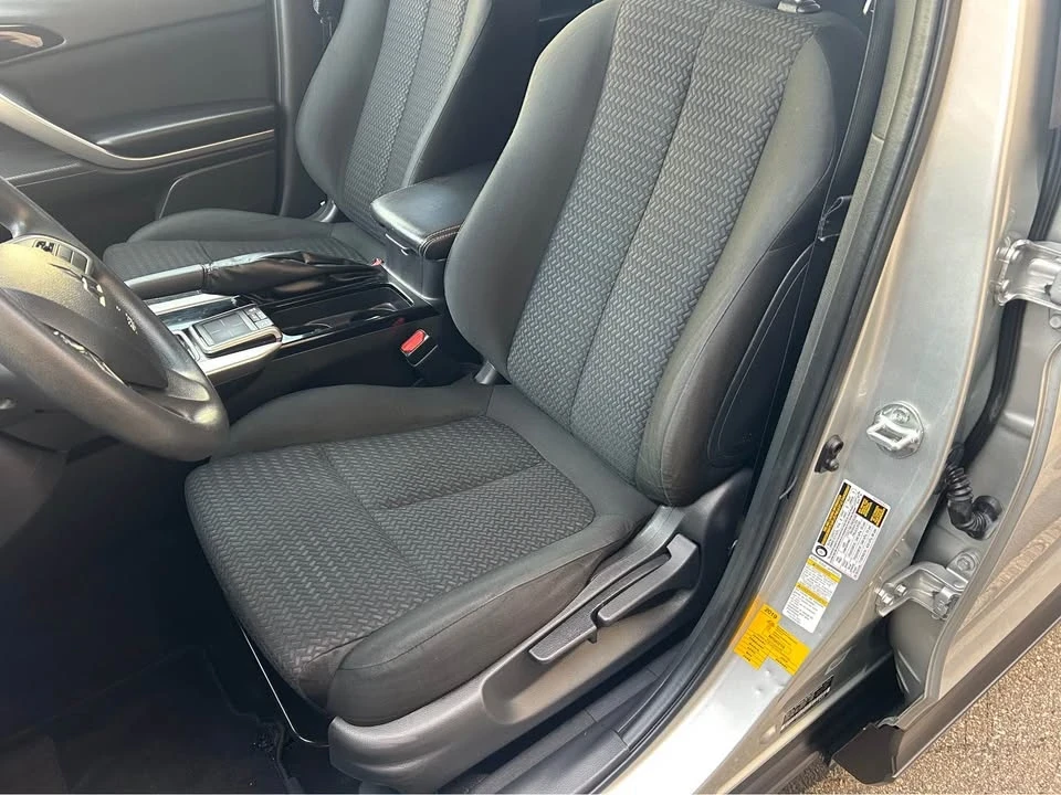 2020 Mitsubishi Eclipse Cross - Image 15 of 20