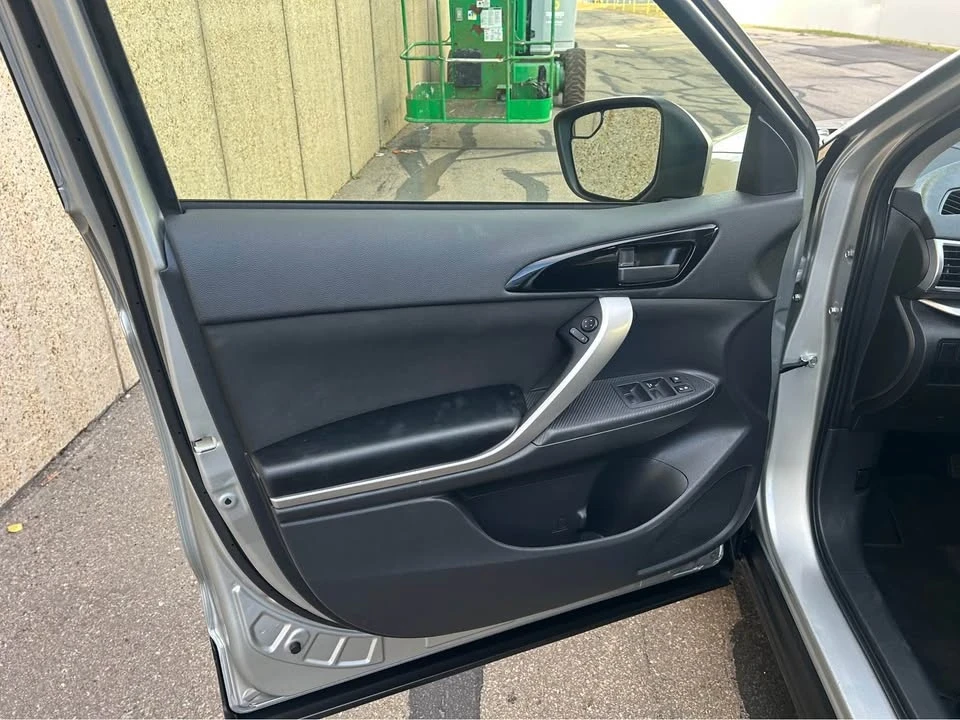 2020 Mitsubishi Eclipse Cross - Image 13 of 20