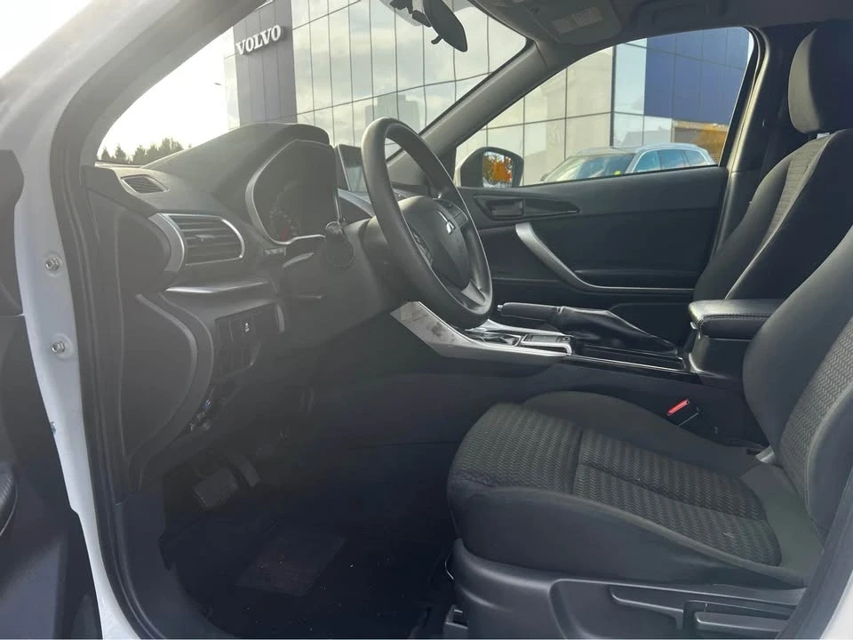 2020 Mitsubishi Eclipse Cross - Image 13 of 15