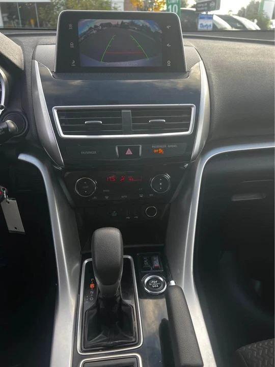 2020 Mitsubishi Eclipse Cross - Image 15 of 15