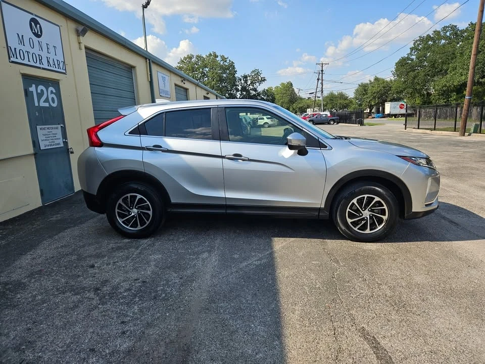 2020 Mitsubishi Eclipse Cross - Image 4 of 19