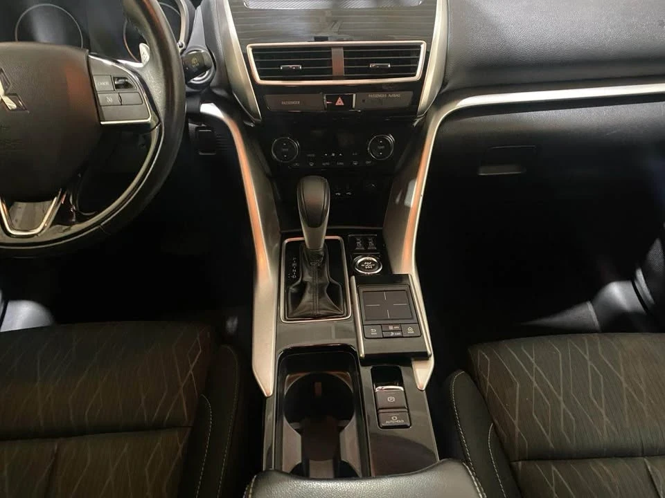 2020 Mitsubishi Eclipse Cross - Image 15 of 15