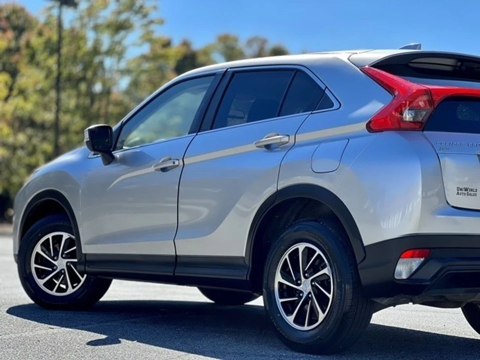 2020 Mitsubishi Eclipse Cross - Image 10 of 20