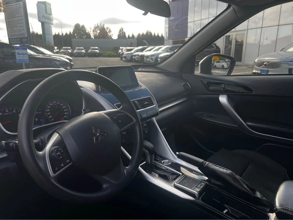 2020 Mitsubishi Eclipse Cross - Image 11 of 15
