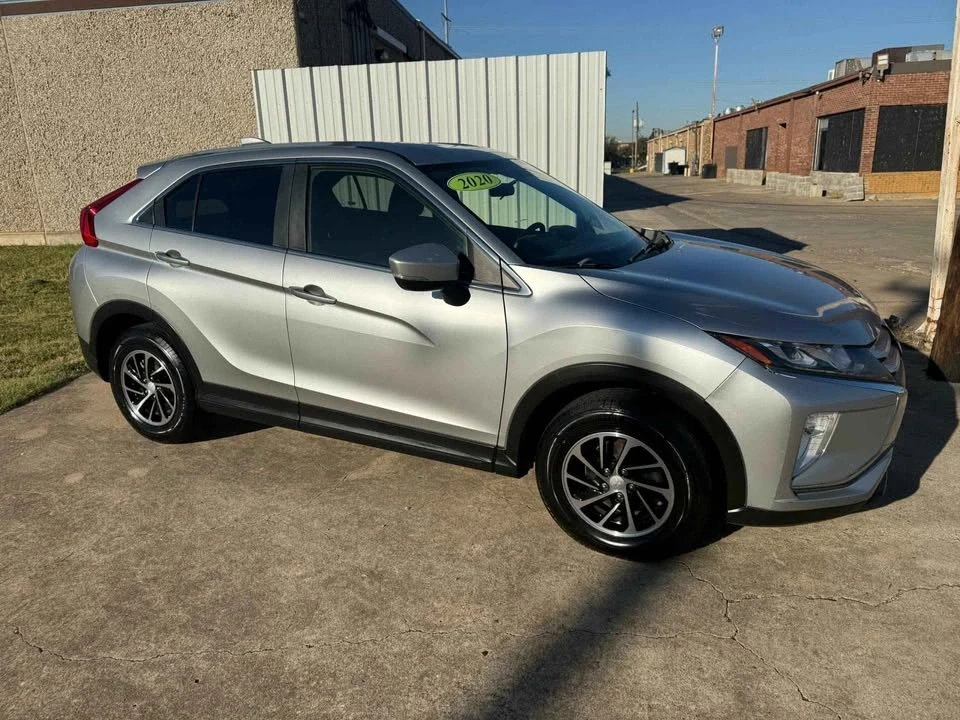 2020 Mitsubishi Eclipse Cross - Image 2 of 7