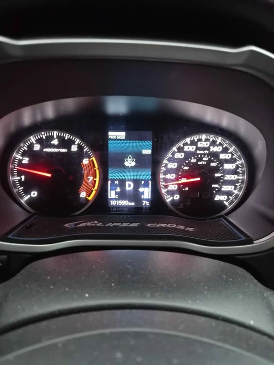 2020 Mitsubishi Eclipse Cross - Image 3 of 7
