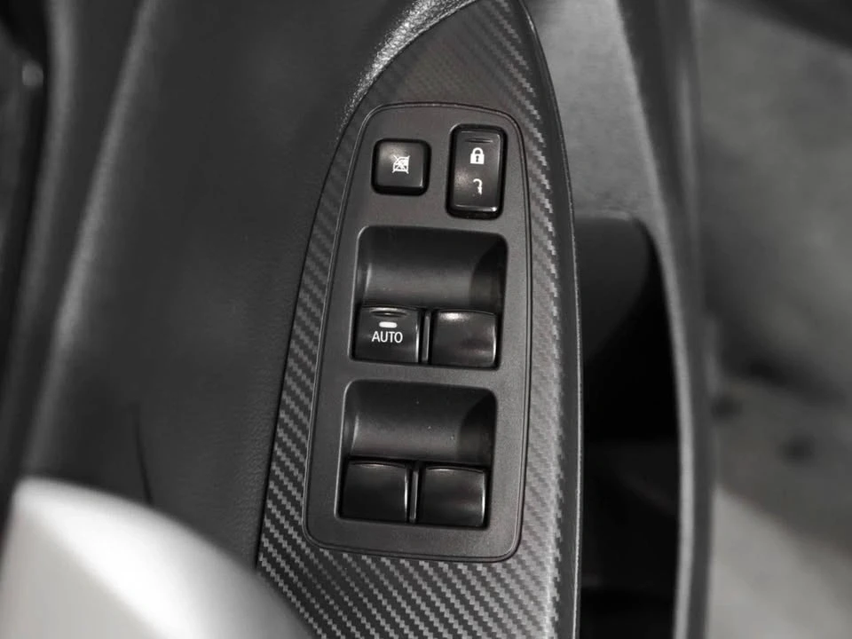 2020 Mitsubishi Eclipse Cross - Image 5 of 18