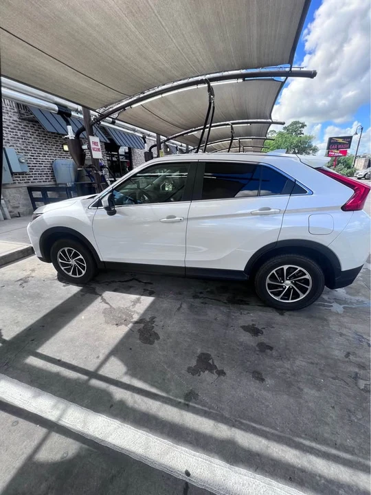 2020 Mitsubishi Eclipse Cross - Image 3 of 4