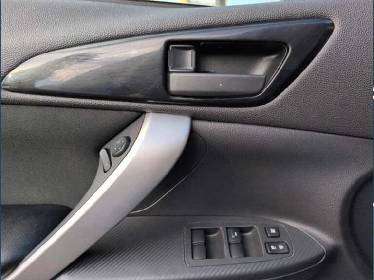 2020 Mitsubishi Eclipse Cross - Image 8 of 12
