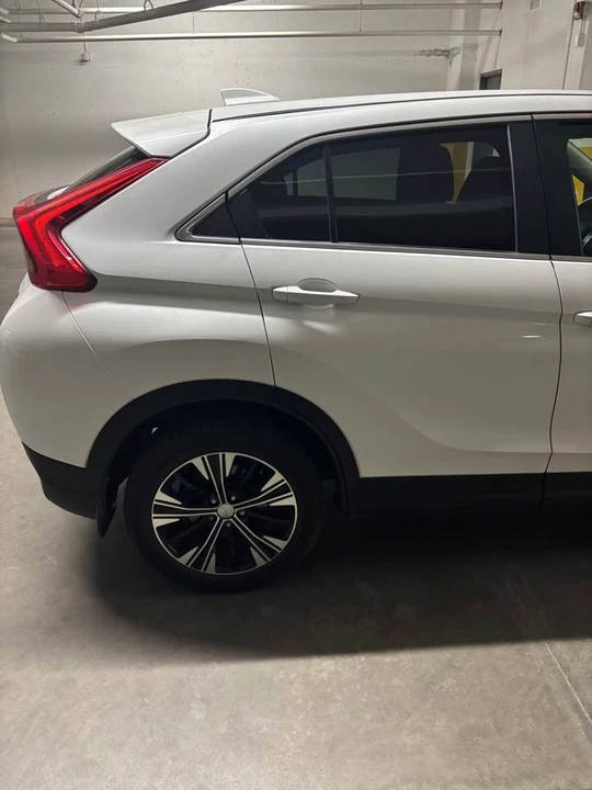 2020 Mitsubishi Eclipse Cross - Image 3 of 7