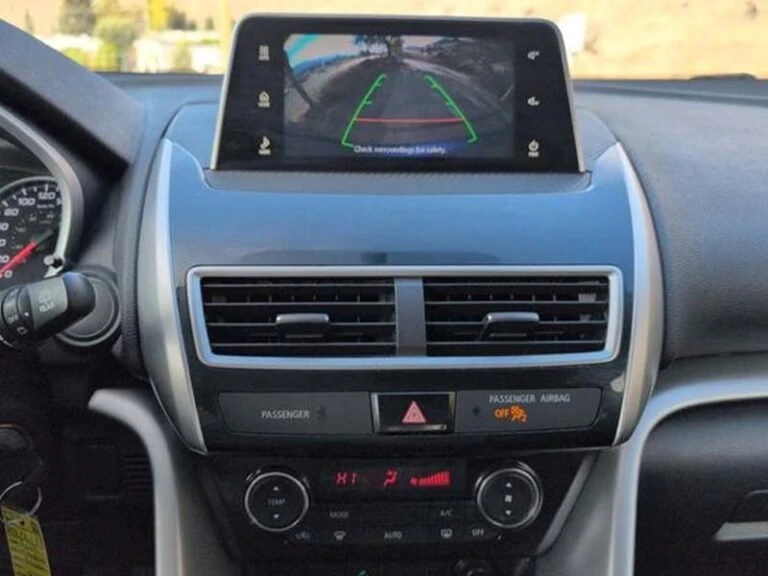 2020 Mitsubishi Eclipse Cross - Image 7 of 12