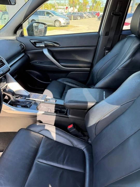 2020 Mitsubishi Eclipse Cross - Image 12 of 19