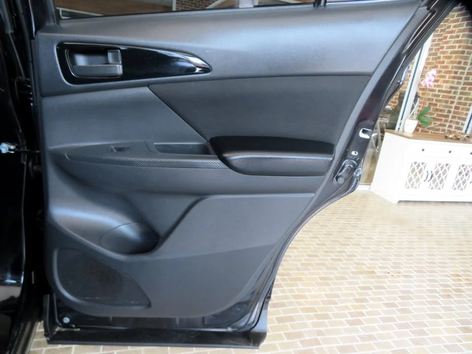 2020 Mitsubishi Eclipse Cross - Image 17 of 17