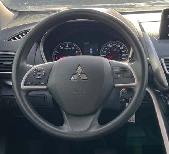 2020 Mitsubishi Eclipse Cross - Image 6 of 8