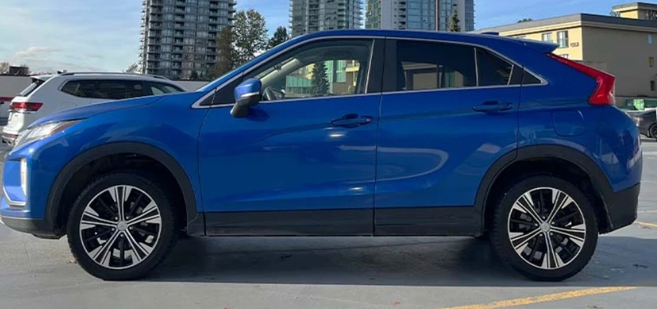2020 Mitsubishi Eclipse Cross - Image 2 of 7