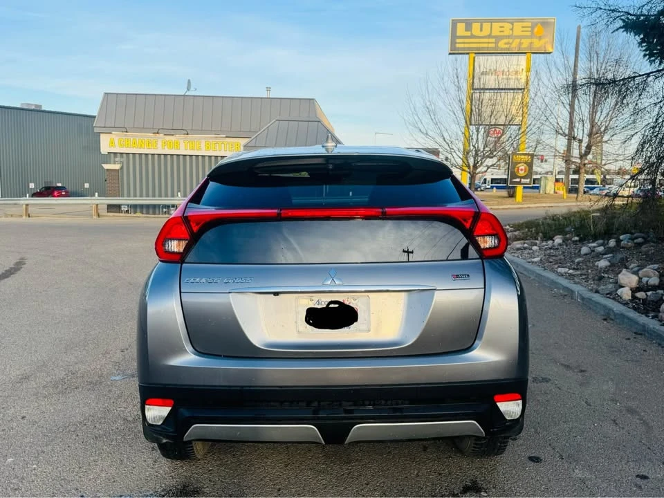 2020 Mitsubishi Eclipse Cross - Image 4 of 11