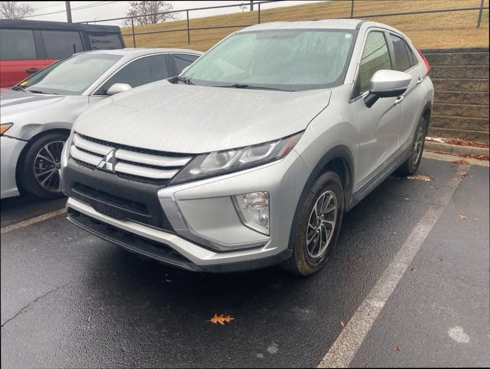 2020 Mitsubishi Eclipse Cross - Image 3 of 10