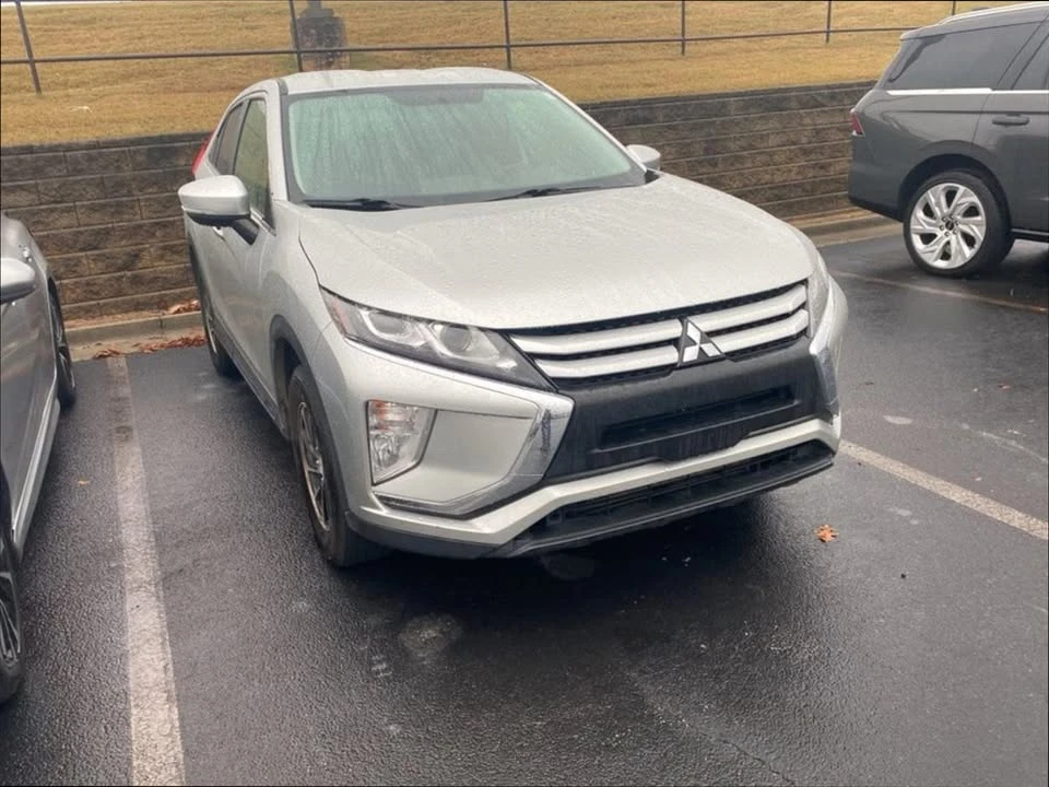 2020 Mitsubishi Eclipse Cross - Image 2 of 10
