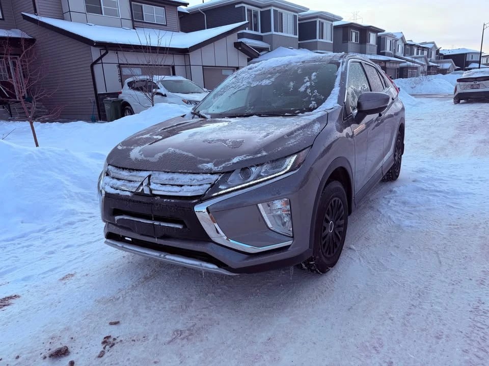 2020 Mitsubishi Eclipse Cross - Image 2 of 13