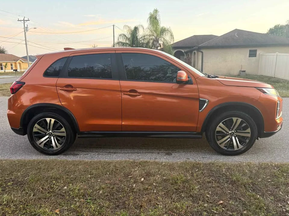 2020 Mitsubishi Eclipse Cross - Image 4 of 12