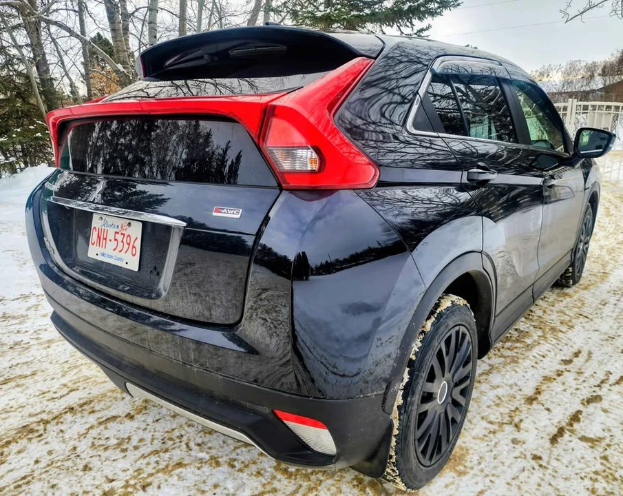 2020 Mitsubishi Eclipse Cross - Image 8 of 11
