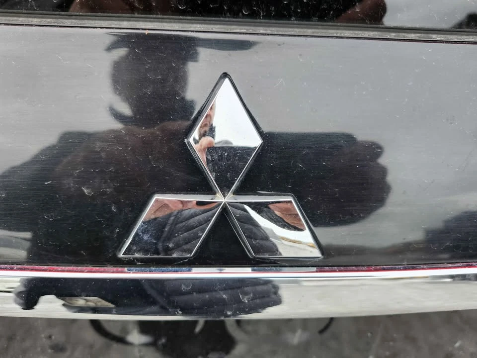 2020 Mitsubishi Eclipse Cross - Image 10 of 19