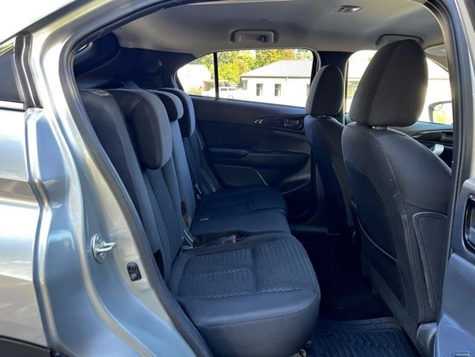 2020 Mitsubishi Eclipse Cross - Image 16 of 20