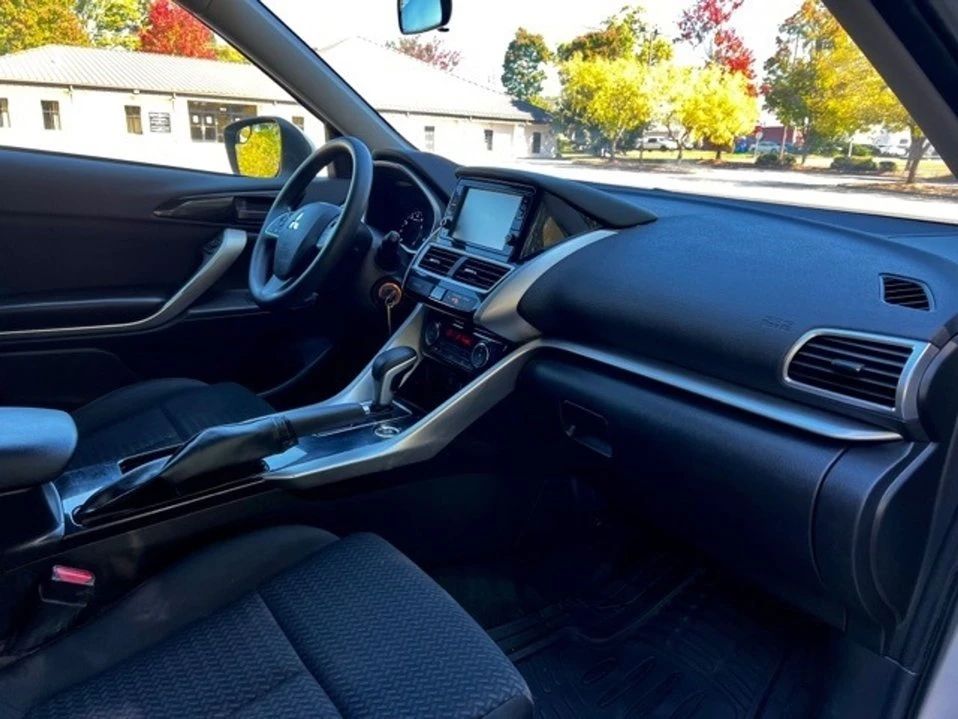 2020 Mitsubishi Eclipse Cross - Image 19 of 20