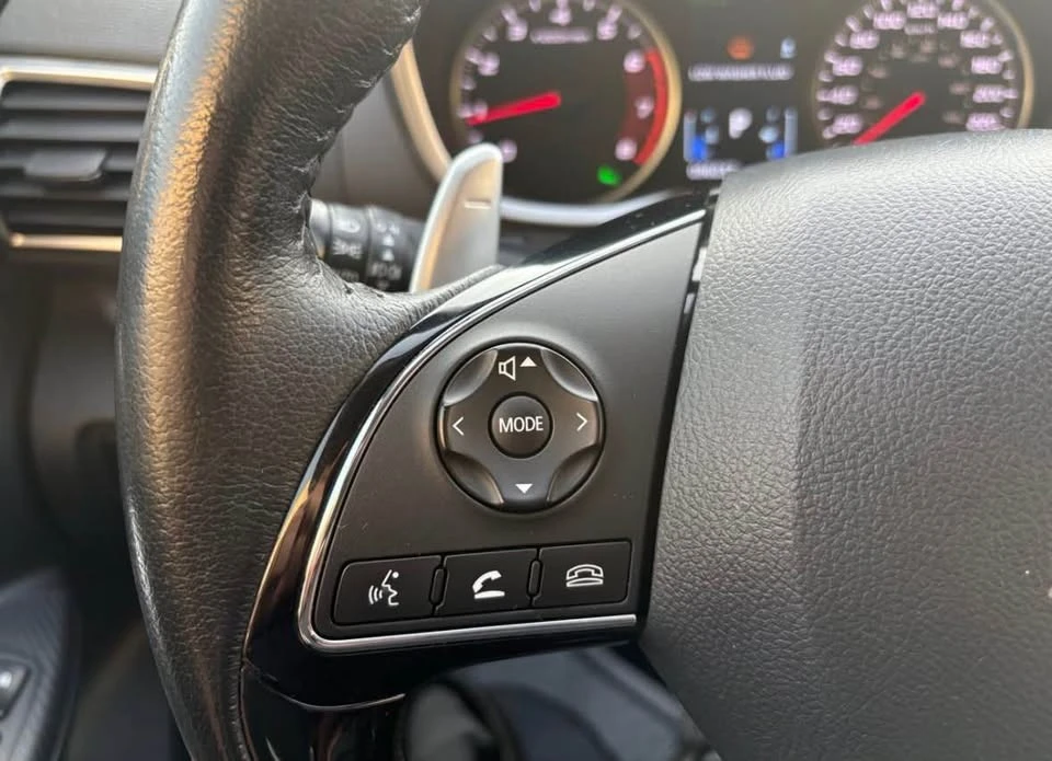 2020 Mitsubishi Eclipse Cross - Image 11 of 16