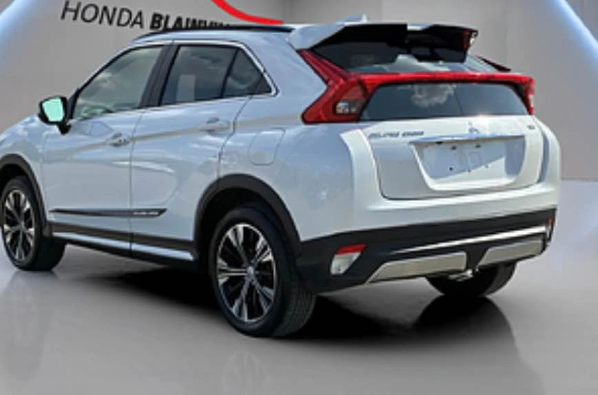 2020 Mitsubishi Eclipse Cross - Image 2 of 7