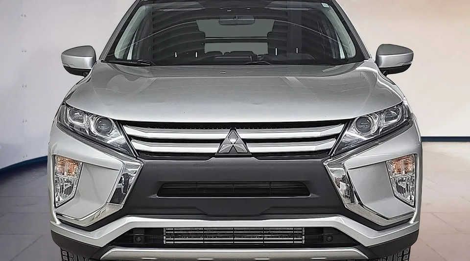2020 Mitsubishi Eclipse Cross - Image 2 of 19