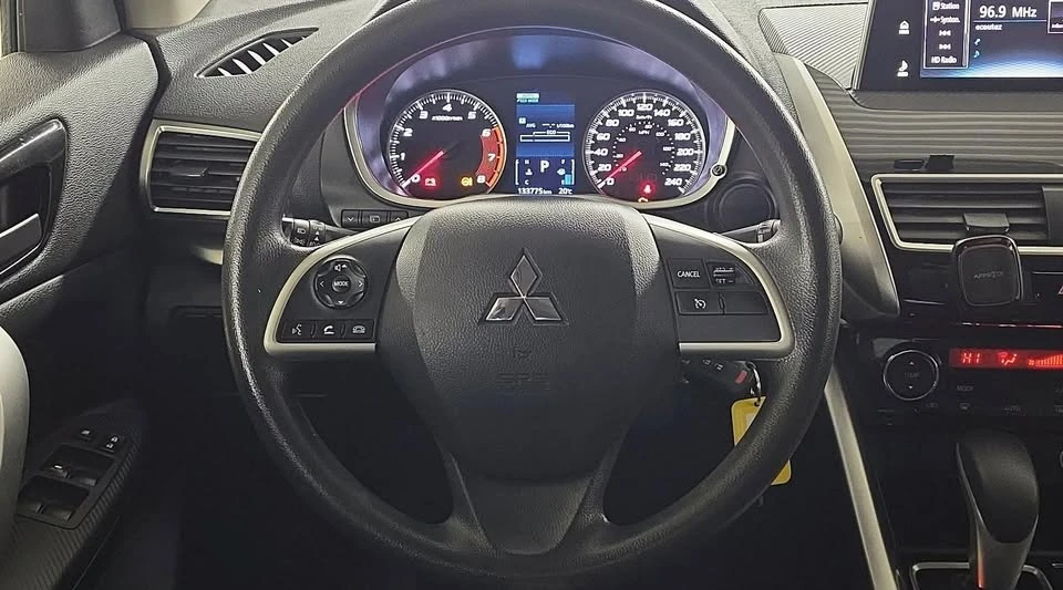 2020 Mitsubishi Eclipse Cross - Image 10 of 19