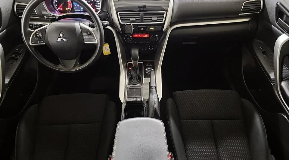 2020 Mitsubishi Eclipse Cross - Image 13 of 19