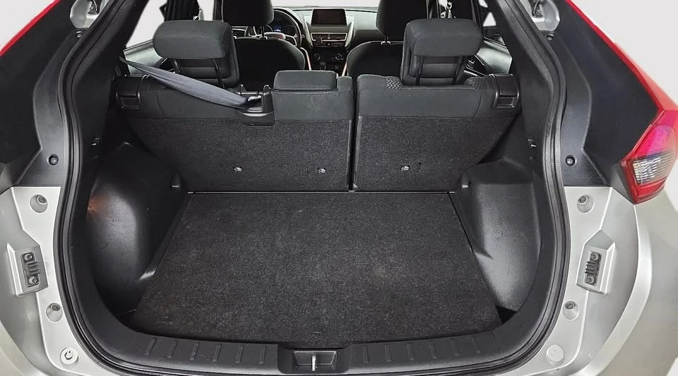 2020 Mitsubishi Eclipse Cross - Image 6 of 19