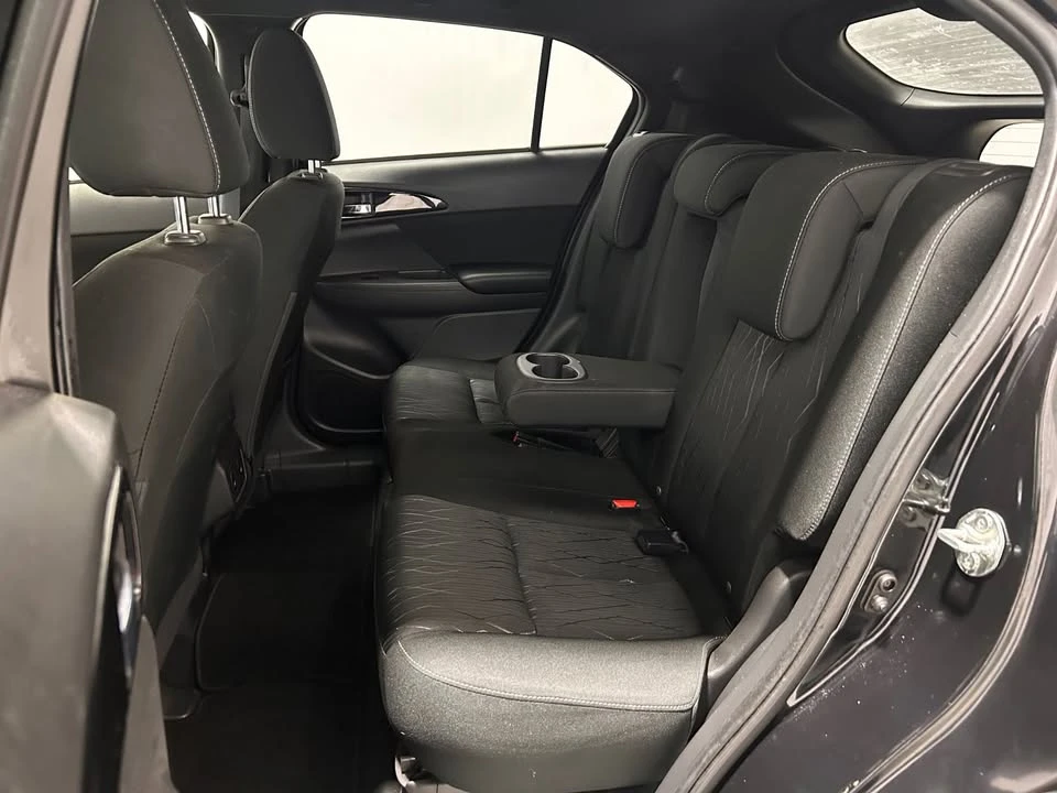 2020 Mitsubishi Eclipse Cross - Image 16 of 19
